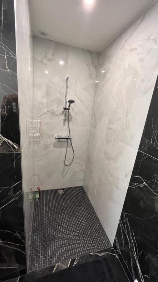 Appartement Luxe Jaune Saint-Etienne  Exteriör bild